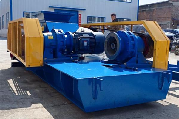 對輥破碎機(圖3) 對輥破碎機(圖3)